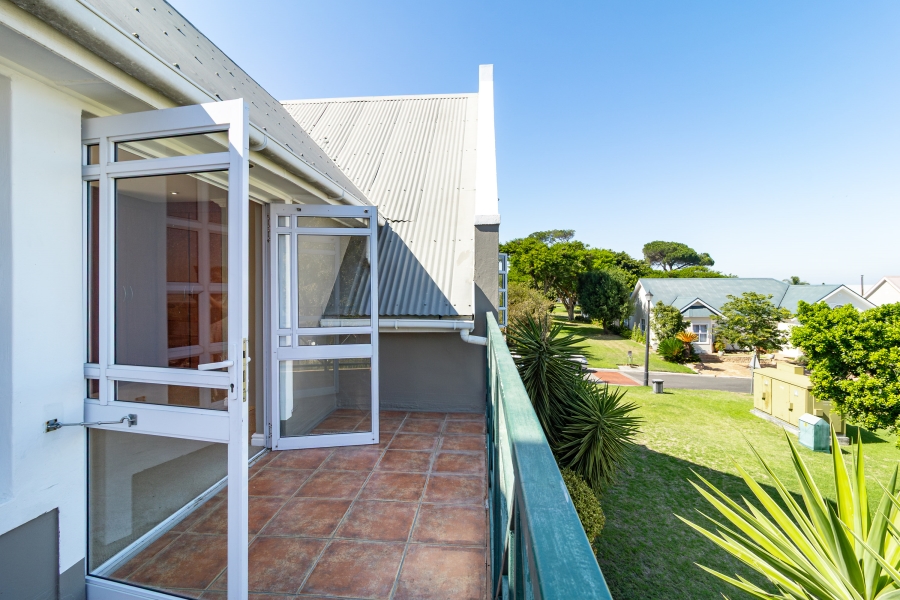 4 Bedroom Property for Sale in Zevendal Western Cape